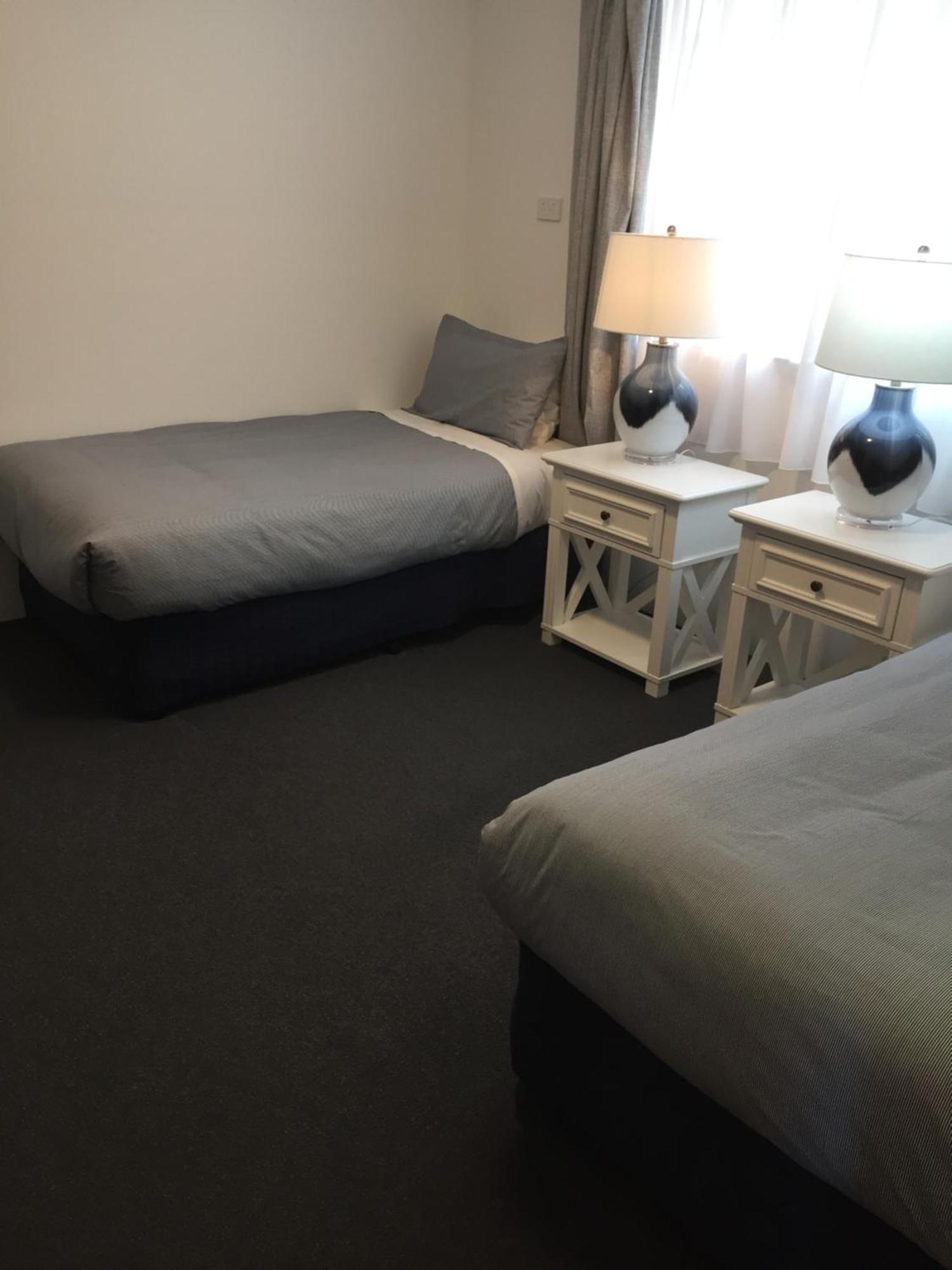 Regatta Point Tavern & Holiday Villas Strahan Ngoại thất bức ảnh